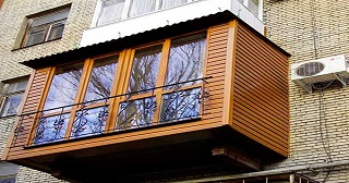 Внешняя отделка балкона Сланцы цена от 1021 руб. м/2.