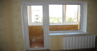 Ремонт балконной двери Сланцы, цена от 970 руб.